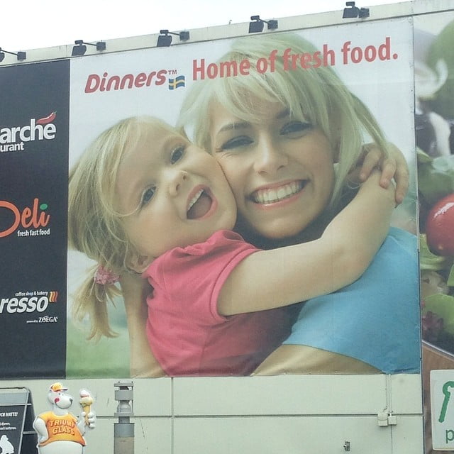 En hälsning från Dinners! - 928221 633192756759948 1992829495 n