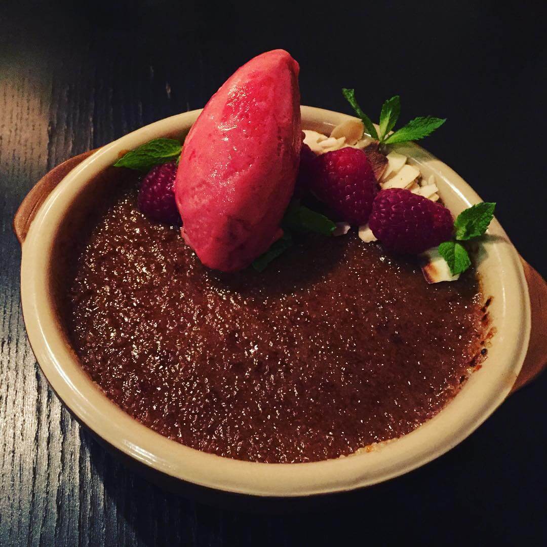 Gårdagen bjöd på lite vardagslyx i form av ett besök på stans bästa restaurang: @blackstonesteakhouse och jag gick därifrån supernöjd som vanligt - 1461230053